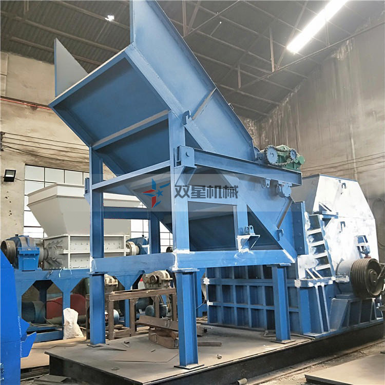 廢鐵粉碎機(jī)