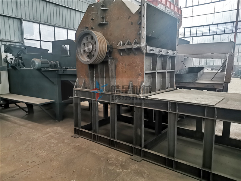 鋁合金粉碎機(jī)生產(chǎn)車間實(shí)拍 鋁合金粉碎機(jī)生產(chǎn)車間實(shí)拍