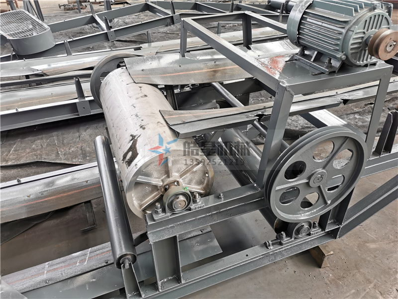 <a href='http://www.thwlps.com.cn/1/54.html' target='_blank'><span>廢鋁粉碎機(jī)</span></a>配件-磁力分選機(jī)